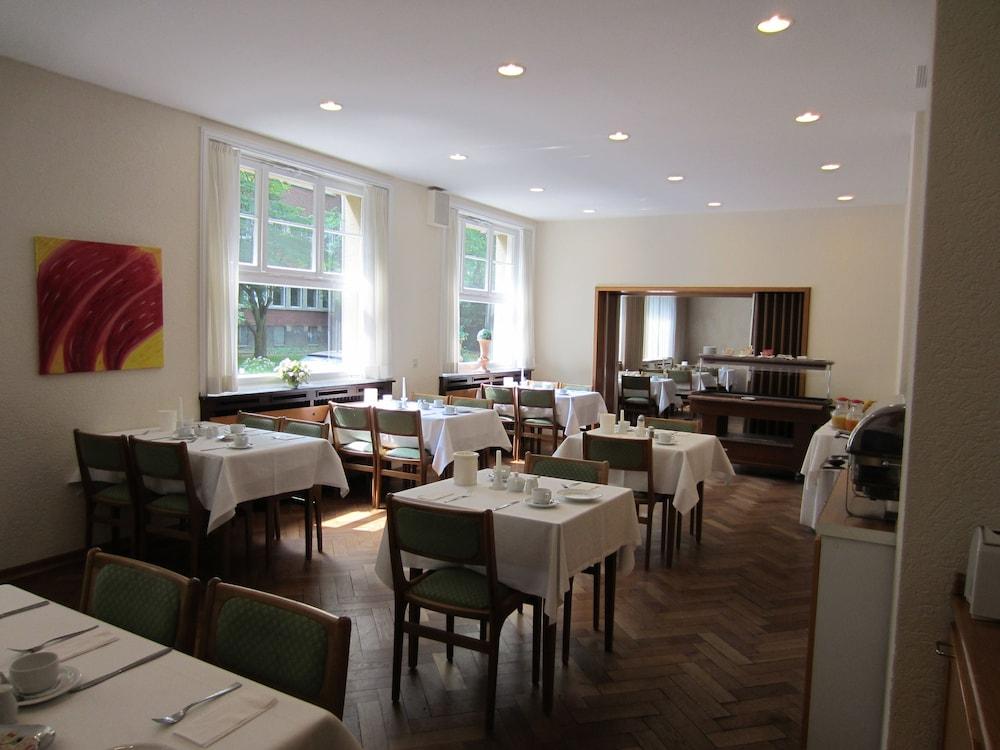 Gildenhof An Den Westfalenhallen ดอร์ทมุนด์ ภายนอก รูปภาพ